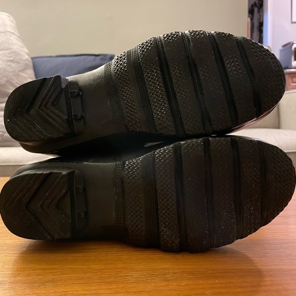 Hunter Tall Gloss Black Rain boots with Fleece Socks - Picture 5 of 6